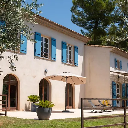 Villa La Belle Bleue, Piscine Chauffée, Vue Mer, Proche Bandol