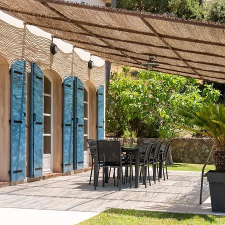 Villa La Belle Bleue, Piscine Chauffée, Vue Mer, Proche Bandol